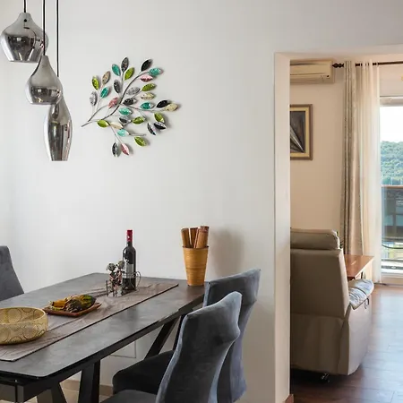 Mediterranean Chill And Grill With View Apartman Póla