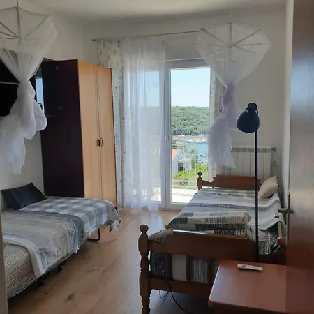 Mediterranean Chill And Grill With View Apartman