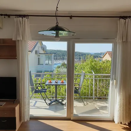 Apartman Mediterranean Chill And Grill With View *