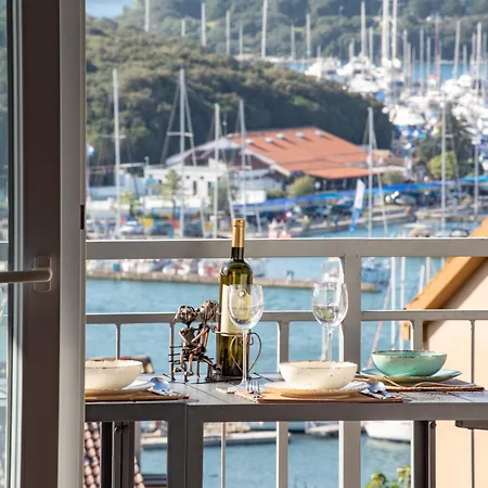 Apartment Mediterranean Chill And Grill With View *