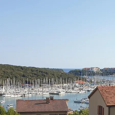 Mediterranean Chill And Grill With View * Pula